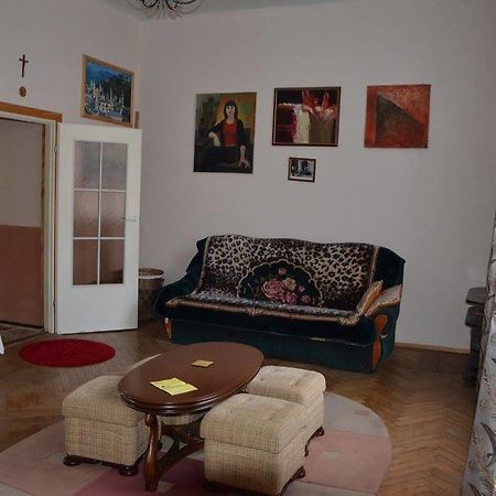 Mieszkanie Na Szpitalnej Lviv Exterior foto
